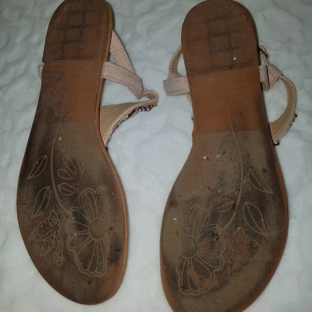 Top Moda tan flat sandals w beaded front sling 10 - Picture 3 of 3
